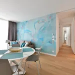 The Summer Apartment *